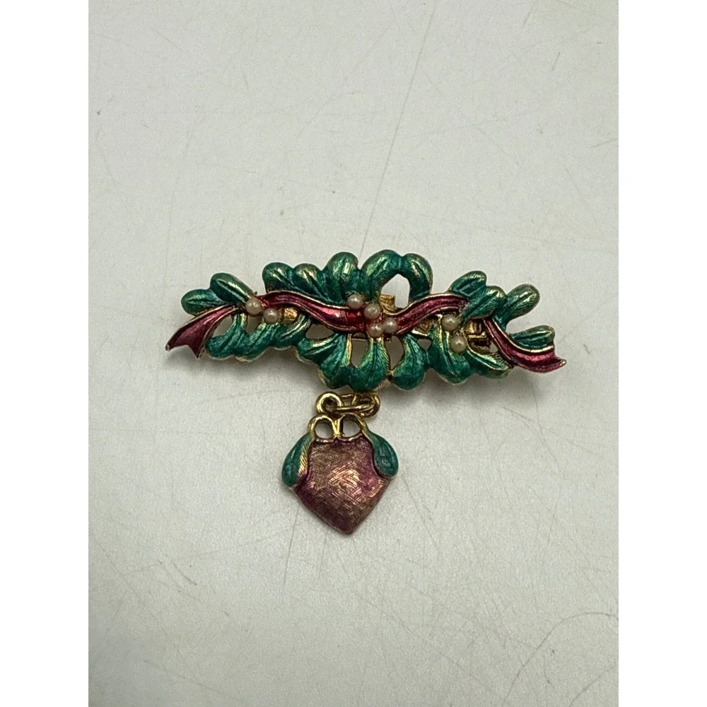 Vintage Christmas Holly Ribbon Heart Dangle‎ Brooch Faux Pearl Enamel Gold Tone